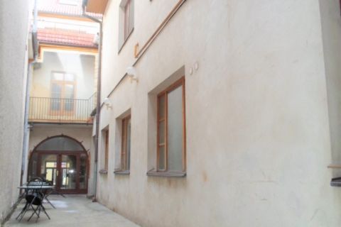 Exkluzívne na predaj rozsiahly dom na Hlavnej ulici v Prešove.